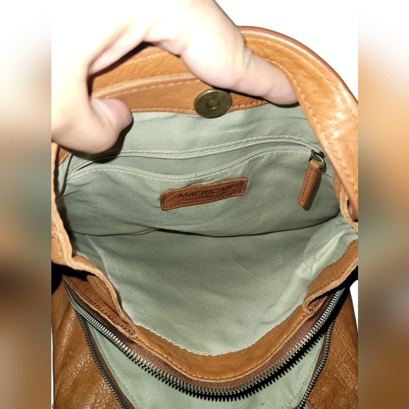American Leather Co Triple Entry Zippered and Snap Shoulder Bag Tan - Picture 7 of 11